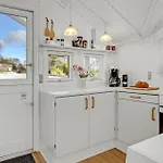 Stunning In Sjaellands Odde Yderby