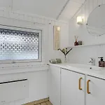 Stunning In Sjaellands Odde Vakantiehuis Yderby