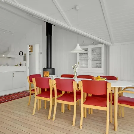Casa vacanze Stunning In Sjaellands Odde Yderby